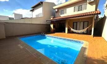 Imagem 6: Casa com 4quartos em frente ao Ribeirão shopping