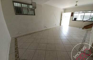 Imagem 4: Brooklin , Casa com 240 de área útil , 8 salas ou 5 quartos, 3 banheiros, lavabo, 2 vagas