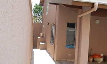 Imagem 4: Linda Casa para locação possui 368 metros quadrados com 4 quartos