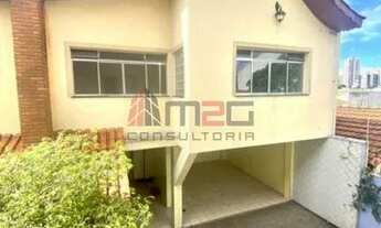 Imagem: Sobrado com 3 Quartos e 2 banheiros à Venda