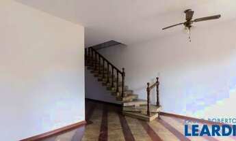 Imagem 2: CASA ASSOBRADADA - ÁGUA RASA - SP