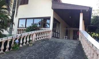 Imagem: Chácara com bela casa e quiosque