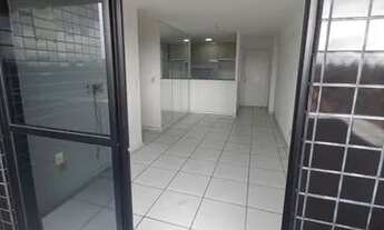 Imagem 2: Apartamento para alugar, 51 m², 2/4 sendo 1 suíte, varanda, armários planejados em Mangabe