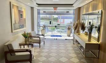 Imagem 2: Apartamento semimobiliado, com 1 dormitório e 1 vaga de garagem. Fica localizado no iníci