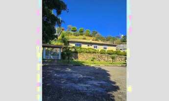 Imagem 2: Casa em Atibaia para locação em condomínio com 4 suites, piscina, totalmente mobiliada R$6