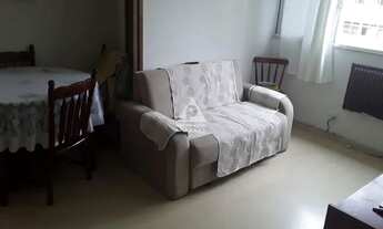 Imagem 3: Apartamento de 2 quartos na rua Joaquim Palhares, andar alto, arejado e iluminado, com sal