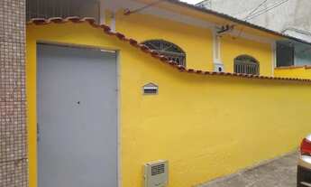 Imagem: Casa de vila térrea para aluguel possui