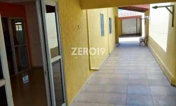 Imagem 3: Casa à venda com 154m², 2 dormitórios e edícula no Jardim Amoreiras em Campinas/SP