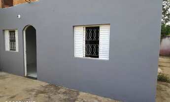 Imagem: Casa Monte Carmelo 700 reais