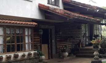 Imagem 2: Casa para venda com 1500 metros quadrados com 7 quartos em Cuiabá - Petrópolis - RJ