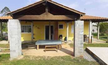 Imagem 7: Casa com piscina, ampla e arejada