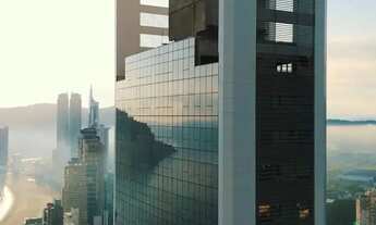 Imagem: Apartamento vista mar com 4 suítes e 3