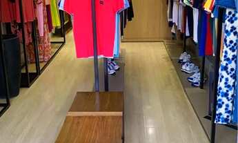 Imagem 4: Loja de Roupas Montada com Estoque + Estrutura + Ponto comercial + sala pra alugar