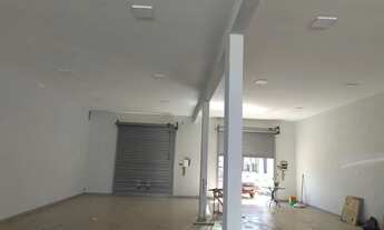 Imagem: Vendo ótimas lojas no bairro Aclimação