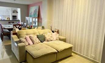 Imagem 5: Casa à venda no Condomínio Jockey Club 3 dormitórios com armários sendo 1 suíte com sacada