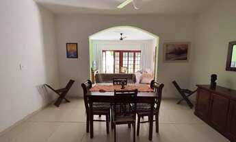 Imagem: Casa com 3 quartos à venda por R$ 745.000