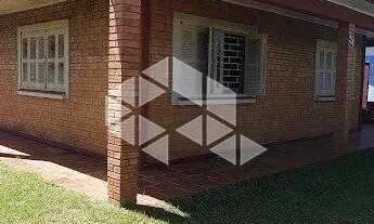 Imagem 2: CASA À VENDA COM 5 QUARTOS 3 BANHEIROS 1 VAGA FECHADA BALNEÁRIO PINHAL