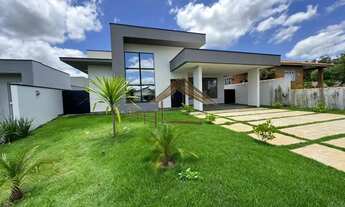 Imagem 2: Ninho verde 1, linda casa frente com asfalto, 3 dormitórios, piscina de alvenaria