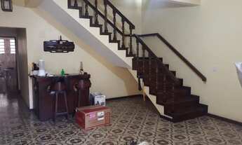 Imagem 3: Vende-se - Casa - Angra dos Reis - Centro - 3 Pavimentos - 4 Quartos (+ 1 Reversível