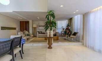 Imagem 6: Casa de Alto Padrão com 5 Suítes, Pé Direito Duplo e Espaço Gourmet em Alphaville Lagoa do