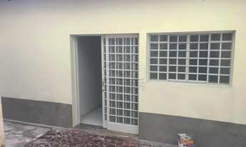 Imagem: CASA COM ÓTIMA LOCALIZAÇÃO!