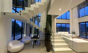 Imagem 3: Casa de alto padrão à venda no Condomínio Porto Laranjeiras Piracaia/SP