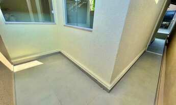 Imagem 3: Casa com 3 Quartos e 2 banheiros à Venda, 110 m² por R$ 557.000 a poucos metros da Rua Pad