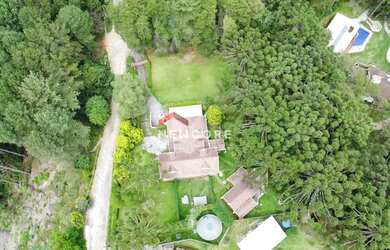 Imagem 3: Casa de condomínio em Av Véu da Noiva - Jardim do Embaixador - Campos do Jordão/SP