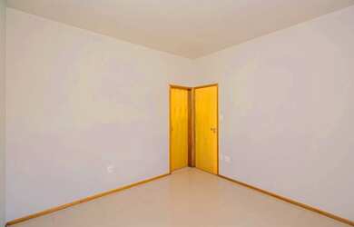 Imagem 7: Cobertura novinha, com terraço e varanda para venda