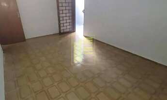 Imagem 4: Casa para locação no Jardim Anieli com 2 quartos, varanda com churrasqueira e 3 vagas de g