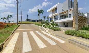 Imagem 7: Sobrado Moderno em Construção no Condomínio Primavera Elegância e Conforto com 3 Dormitór