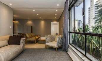 Imagem 1: Apartamento reformado para venda tem 178 metros quadrados com 3 quartos