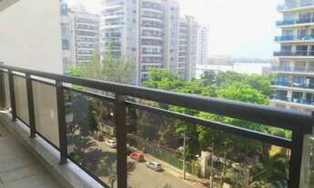 Imagem 4: Apartamento 3 quartos uma suíte na barra da tijuca frontal sol da manha