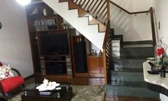 Imagem 3: Amplo sobrado com sacada e 4 vagas de garagem em Jardim do Estádio - Santo André - SP