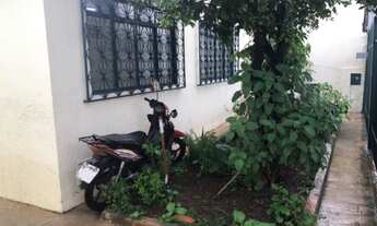 Imagem 3: Casa QNL 17 conjunto J à venda - frente + fundos