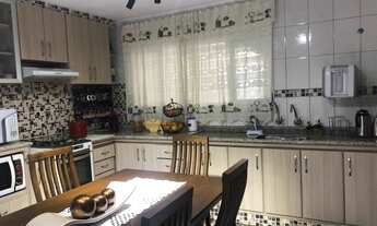 Imagem 7: Casa para venda possui 175 metros quadrados com 3 quartos em Vila Pires - Santo André - SP