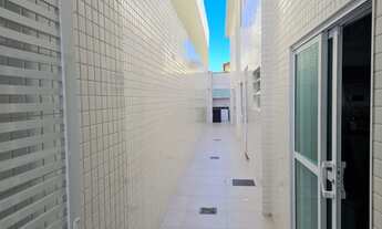 Imagem 5: Embaré - 2 Sobrepostas seminovas sendo térrea + alta - 4 vagas