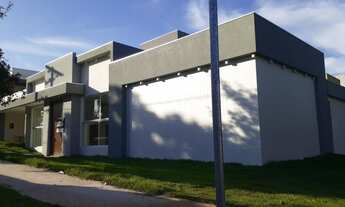 Imagem: Casa de condomínio térrea para venda possui