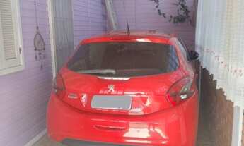 Imagem 4: Sitio com lago e casa em condomínio fechado, próximo de tudo