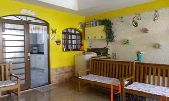 Imagem: CT-7747 - CASA TÉRREA EM L - 3 DORMIT