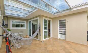 Imagem 2: CURITIBA - Casa Padrão - Guabirotuba