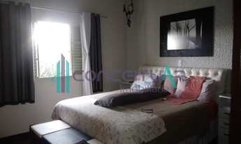 Imagem 6: Excelente casa no centro de Pains/MG, com suíte, garagem coberta e piscina