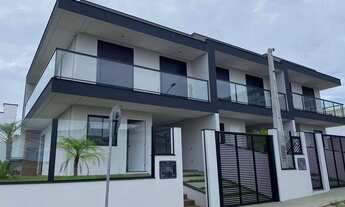 Imagem: Belíssimo sobrado com 3 dorm. Sendo 1 suíte