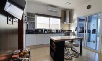 Imagem 7: Casa venda tem 253 metros quadrados com 3 quartos