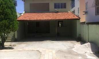 Imagem 2: Casa para aluguel e venda possui 245 metros quadrados com 7 quartos em Casa Caiada - Olind