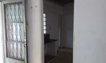 Imagem 4: QR 621 CASA DE 2 QUARTOS, FEITA NOS FUNDO, ESCRITURADA APENAS 120.000,00