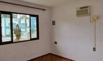 Imagem 7: Casa com 4 dormitórios para alugar, 140 m² por R$ 2.800,00/mês - Glória - Joinville/SC