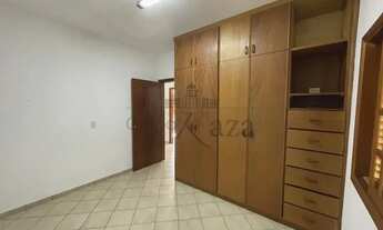 Imagem 7: Casa Condomínio - Urbanova - Residencial Portal da Serra - 3 Dormitórios - 243,72m²