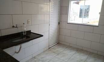 Imagem 5: Casa de 2 qts com suíte em pequeno condomínio no Colubande