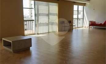 Imagem 2: Amplo apartamento ensolarado com vista privilegiada no coração de Higienópolis!